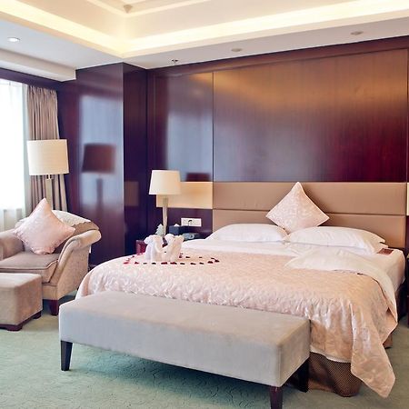 จางเจียกังฮัวฟังจินลิงอินเทอร์เนชั่นแนลโฮเต็ล Hotel Zhangjiagang ภายนอก รูปภาพ