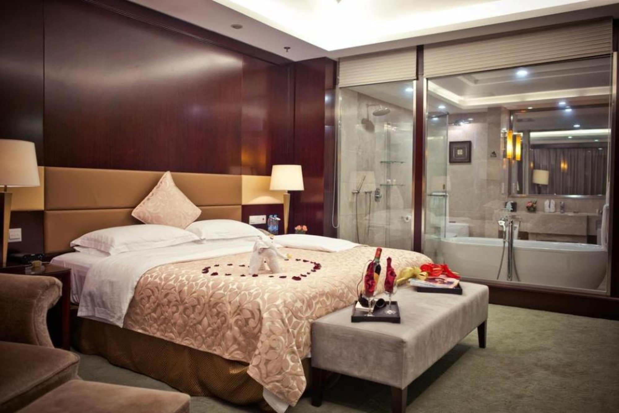 จางเจียกังฮัวฟังจินลิงอินเทอร์เนชั่นแนลโฮเต็ล Hotel Zhangjiagang ภายนอก รูปภาพ