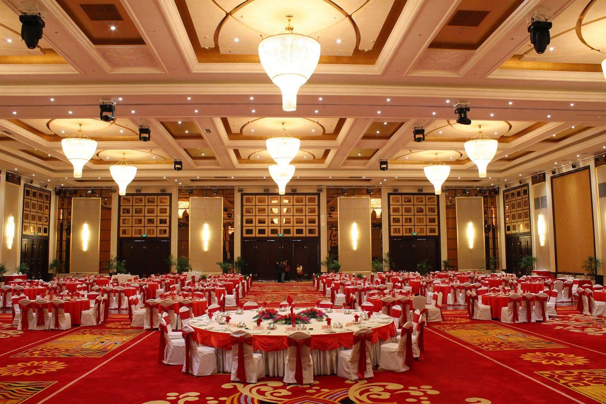 จางเจียกังฮัวฟังจินลิงอินเทอร์เนชั่นแนลโฮเต็ล Hotel Zhangjiagang ภายนอก รูปภาพ