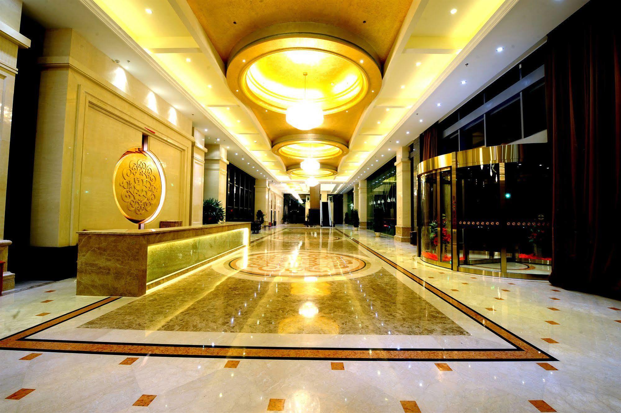 จางเจียกังฮัวฟังจินลิงอินเทอร์เนชั่นแนลโฮเต็ล Hotel Zhangjiagang ภายนอก รูปภาพ
